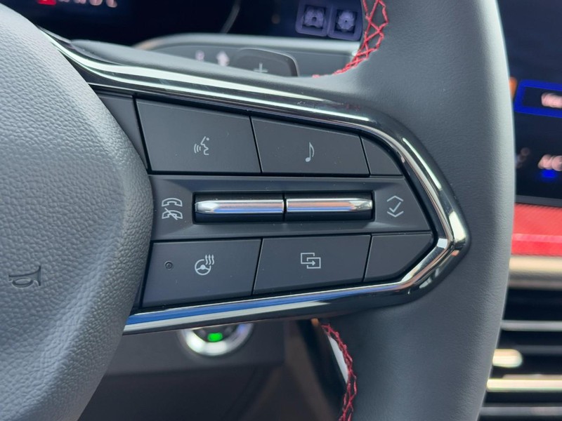 Chevrolet Traverse Vehicle Image 13