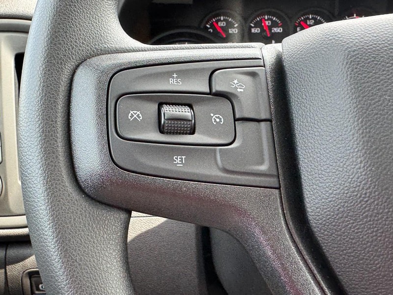 Chevrolet Silverado 1500 Vehicle Image 10