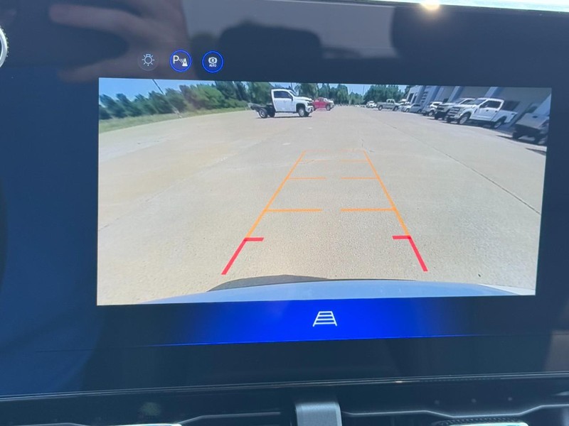 Chevrolet Equinox Vehicle Image 13