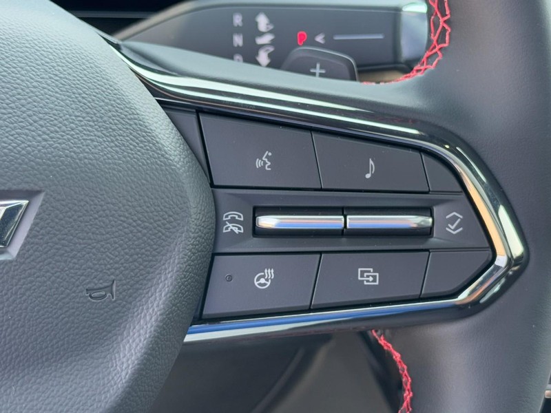 Chevrolet Traverse Vehicle Image 12