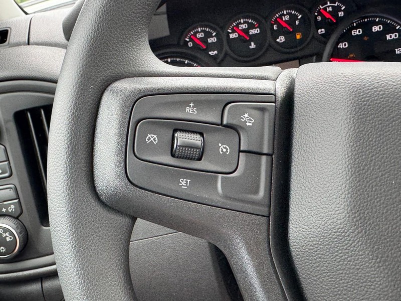 Chevrolet Silverado 1500 Vehicle Image 10
