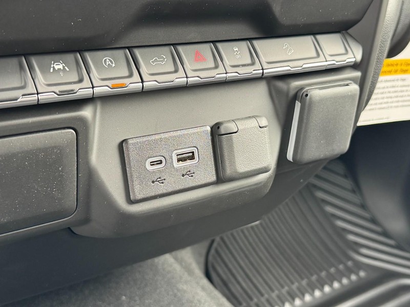 Chevrolet Silverado 1500 Vehicle Image 11