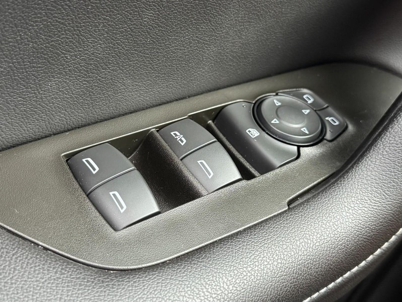 Chevrolet Blazer Vehicle Image 22