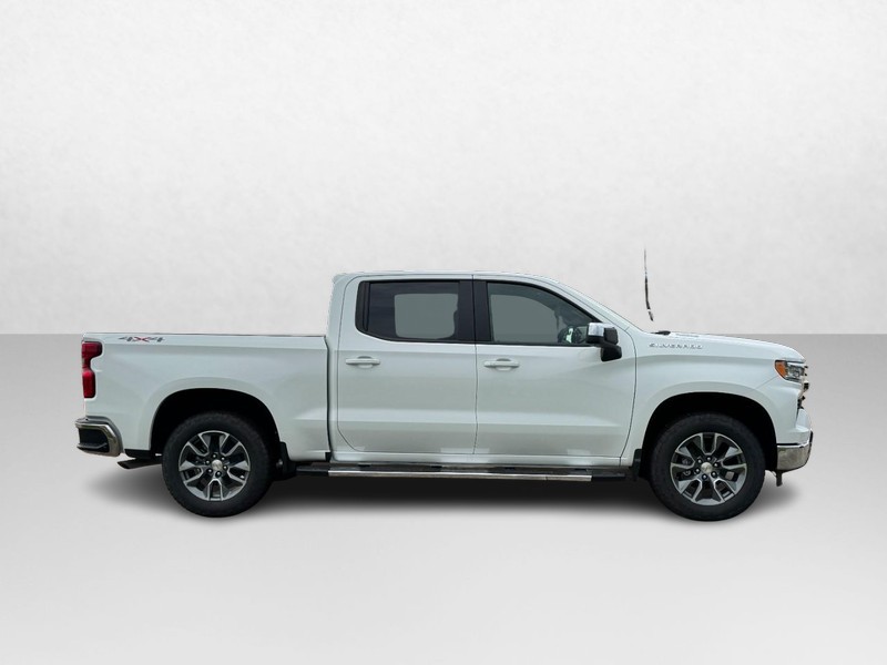 Chevrolet Silverado 1500 Vehicle Image 02
