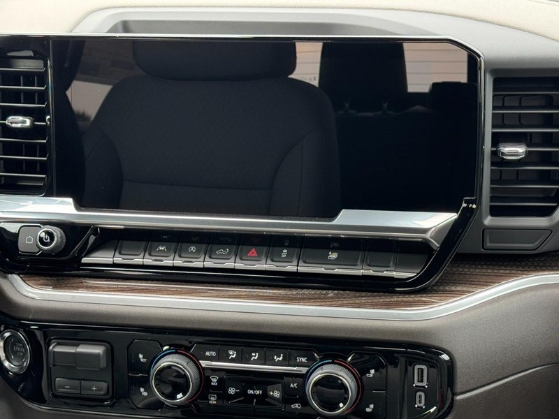 Chevrolet Silverado 1500 Vehicle Image 08