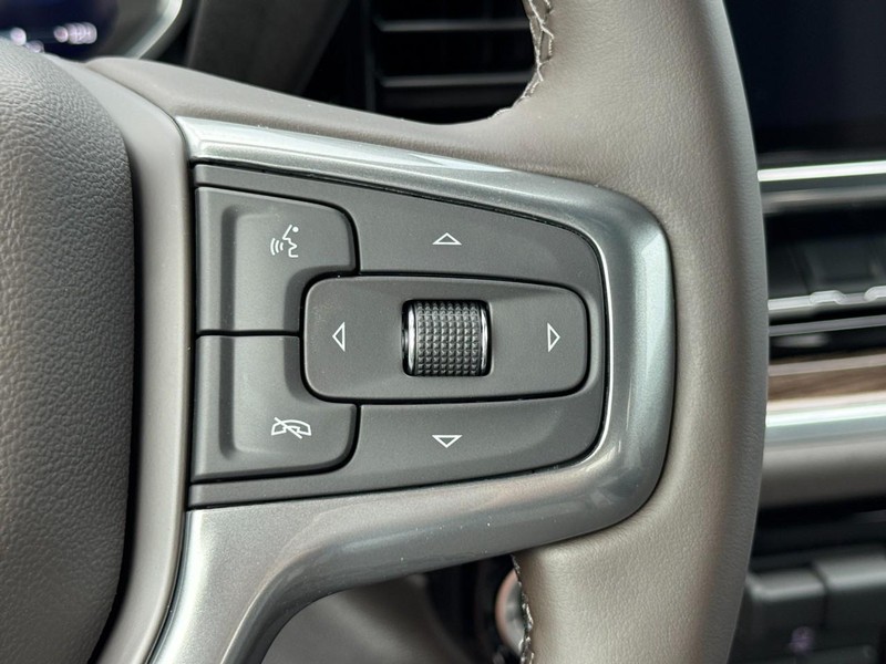 Chevrolet Silverado 1500 Vehicle Image 11
