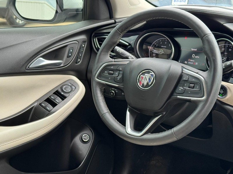 Buick Encore GX Vehicle Full-screen Gallery Image 12
