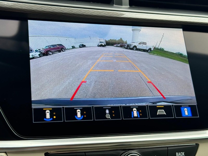 Buick Encore GX Vehicle Full-screen Gallery Image 22