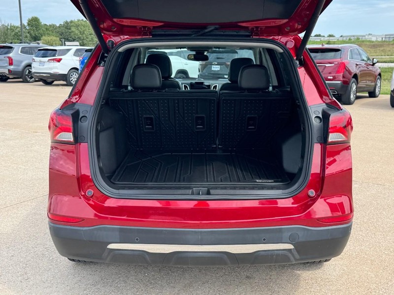 Chevrolet Equinox Vehicle Image 05