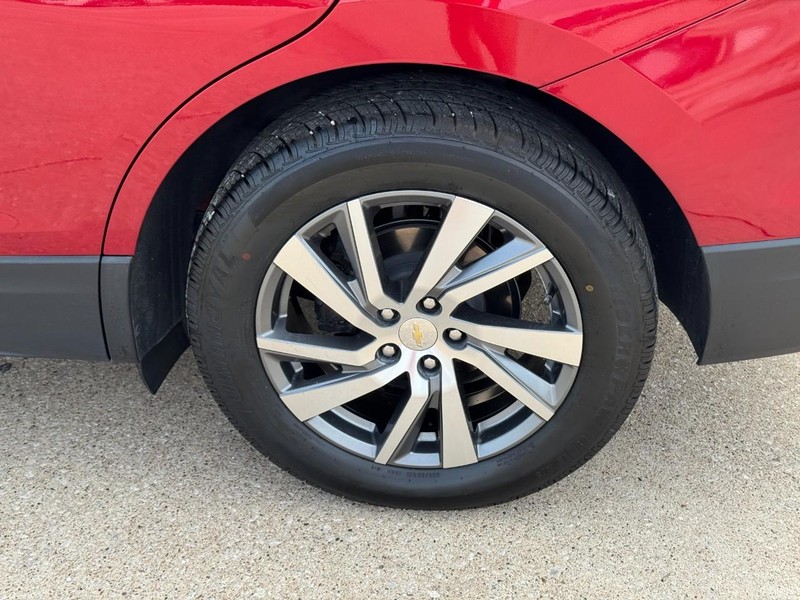 Chevrolet Equinox Vehicle Image 07