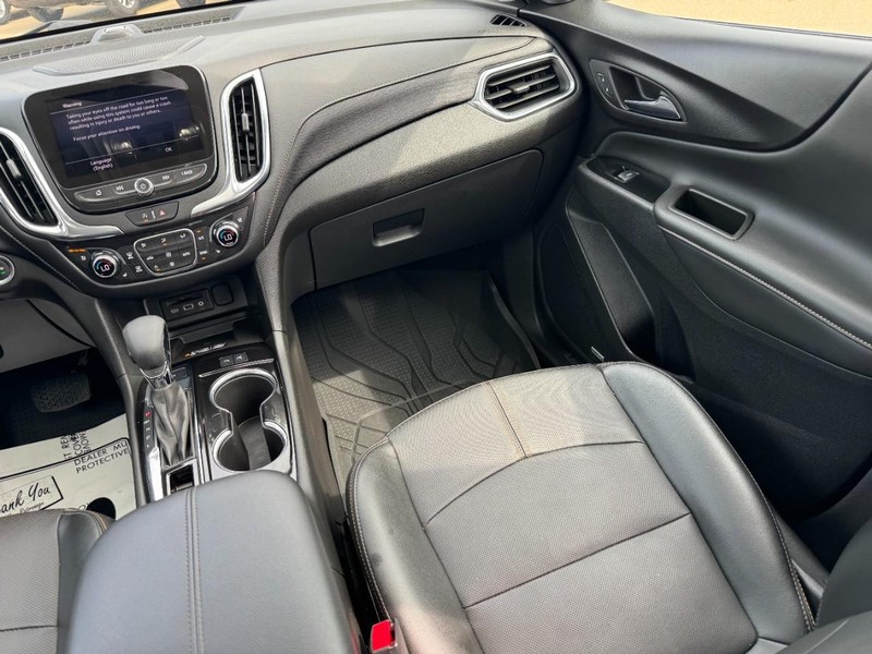 Chevrolet Equinox Vehicle Image 15