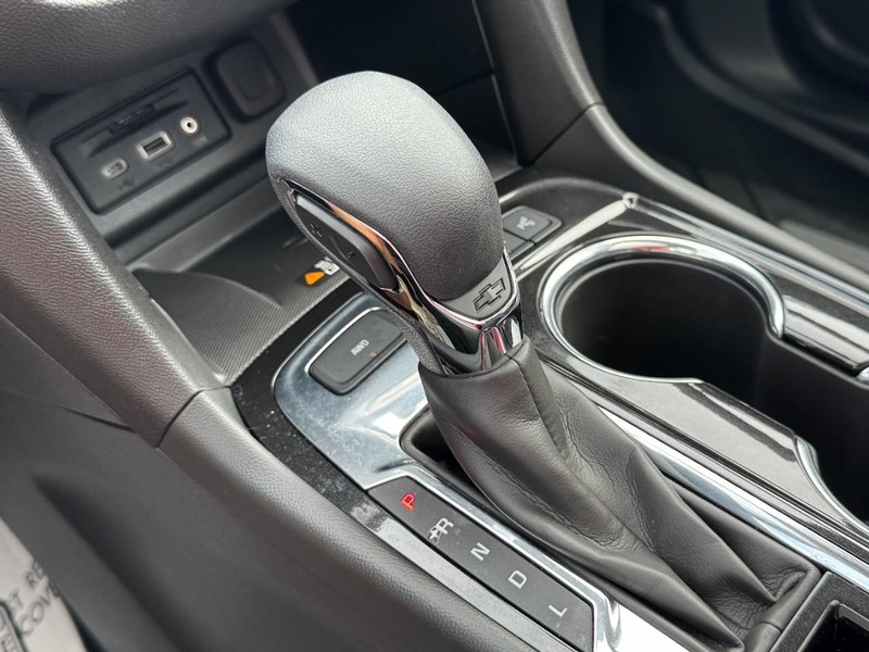 Chevrolet Equinox Vehicle Image 20