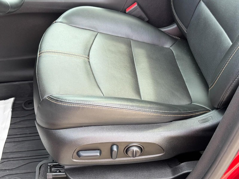 Chevrolet Equinox Vehicle Image 24