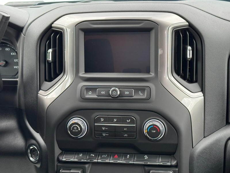 Chevrolet Silverado 2500HD Vehicle Image 08