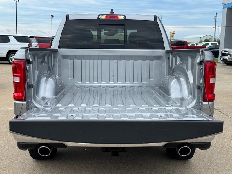 Ram 1500 Vehicle Image 05