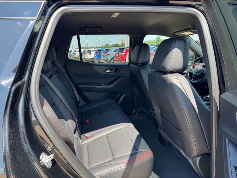 Chevrolet Equinox Vehicle Image 10