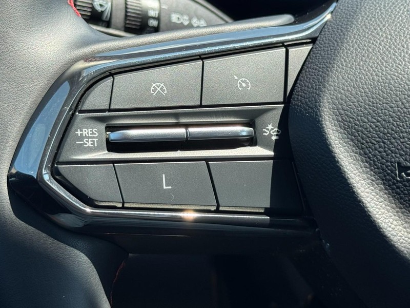 Chevrolet Equinox Vehicle Image 17