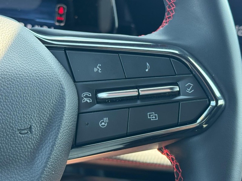 Chevrolet Equinox Vehicle Image 18