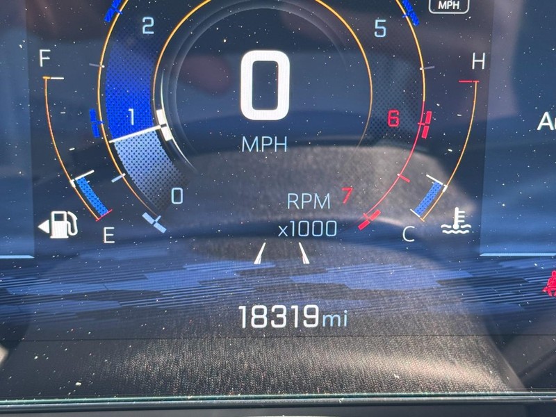 Chevrolet Equinox Vehicle Image 19