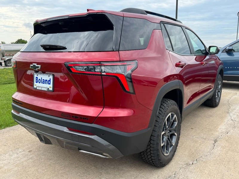 Chevrolet Equinox Vehicle Image 03