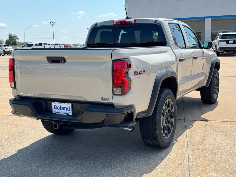 Chevrolet Colorado Vehicle Image 03