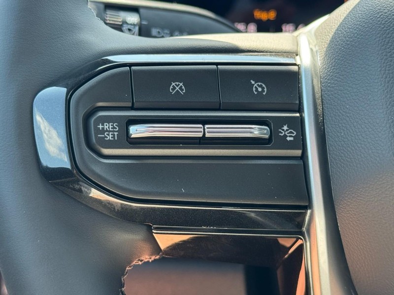 Chevrolet Colorado Vehicle Image 10