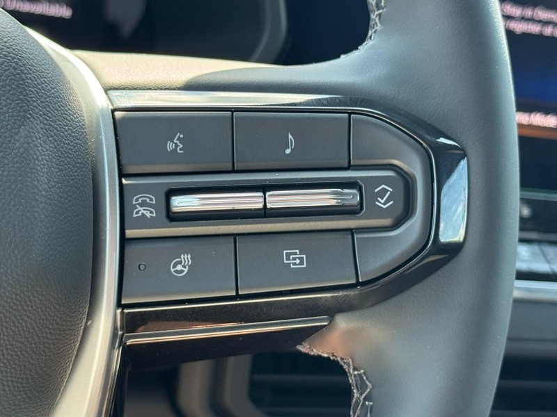 Chevrolet Colorado Vehicle Image 11