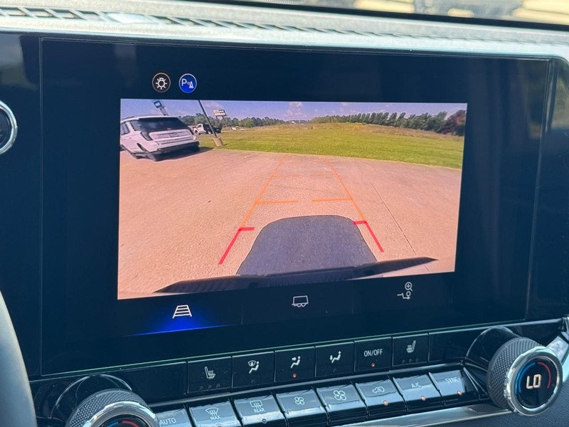 Chevrolet Colorado Vehicle Image 14