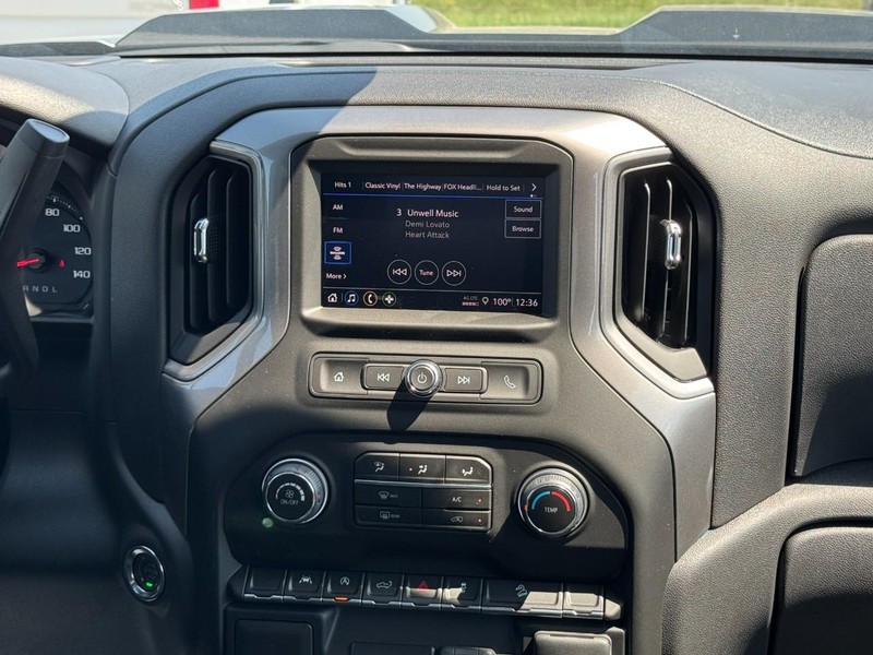 Chevrolet Silverado 1500 Vehicle Image 08