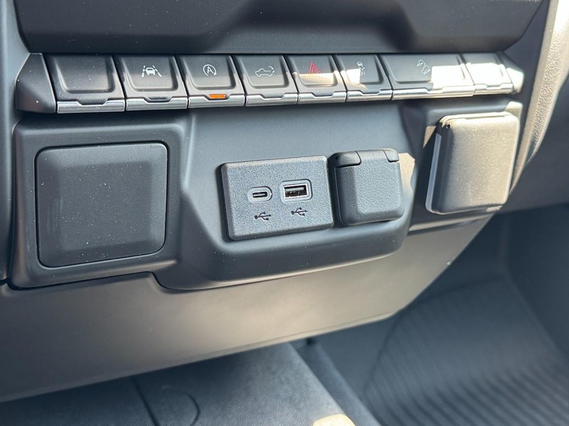 Chevrolet Silverado 1500 Vehicle Image 11