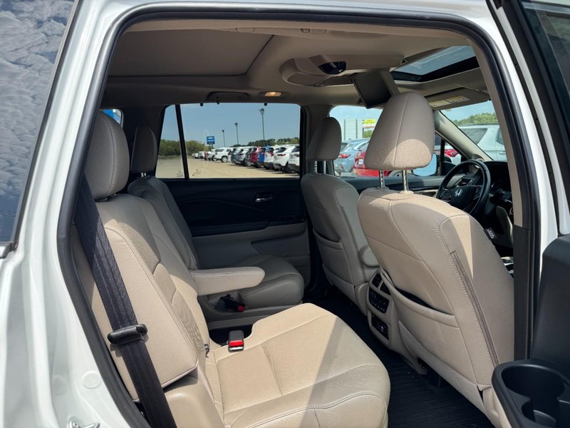 Honda Pilot Vehicle Image 10