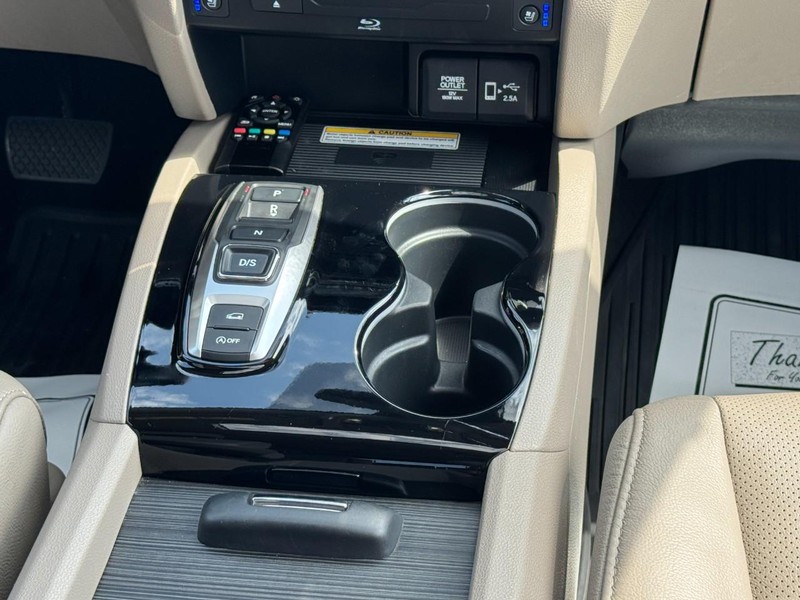 Honda Pilot Vehicle Image 16