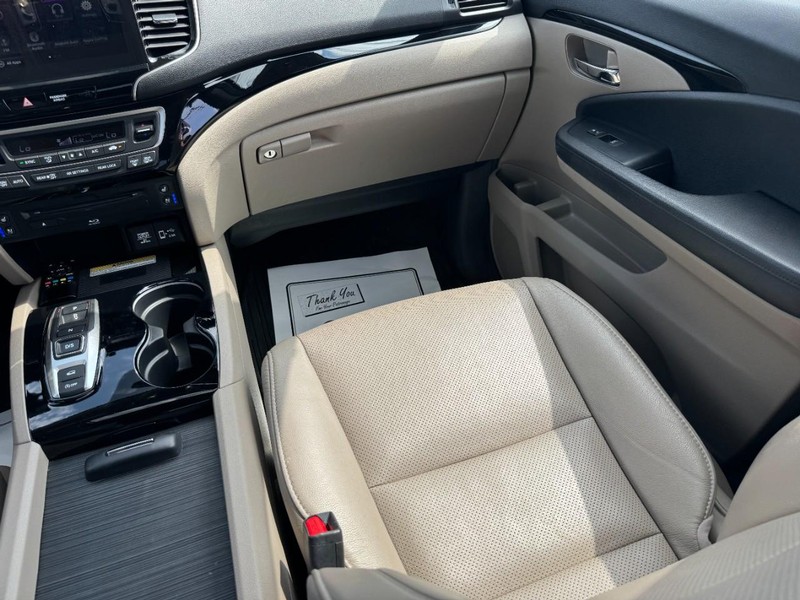 Honda Pilot Vehicle Image 17