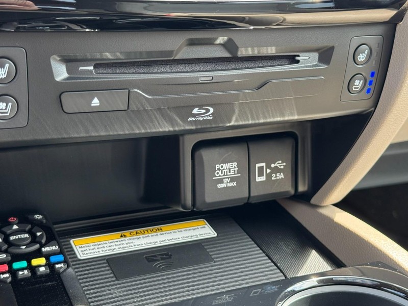 Honda Pilot Vehicle Image 24