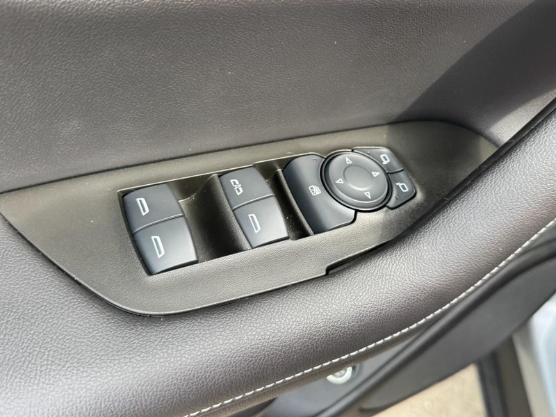 Chevrolet Blazer Vehicle Image 22