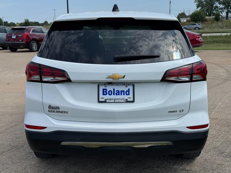 Chevrolet Equinox Vehicle Full-screen Gallery Image 04