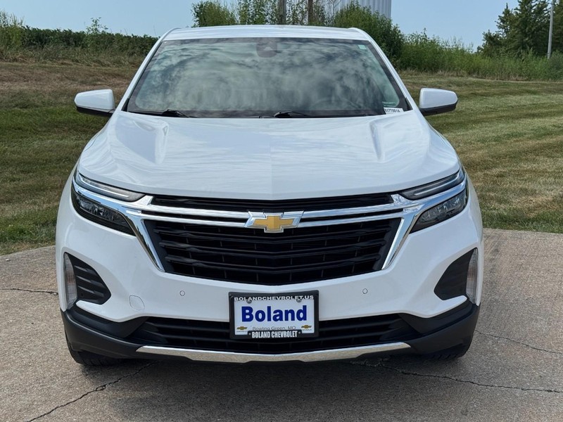 Chevrolet Equinox Vehicle Full-screen Gallery Image 09