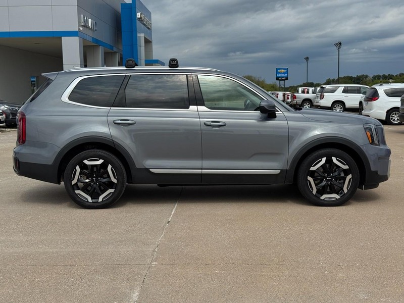 Kia Telluride Vehicle Image 02