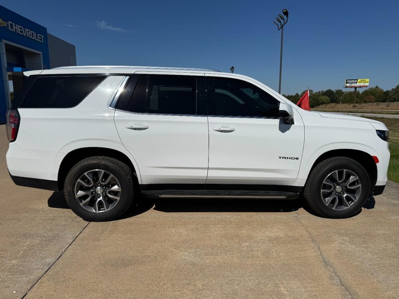 Chevrolet Tahoe Vehicle Image 02