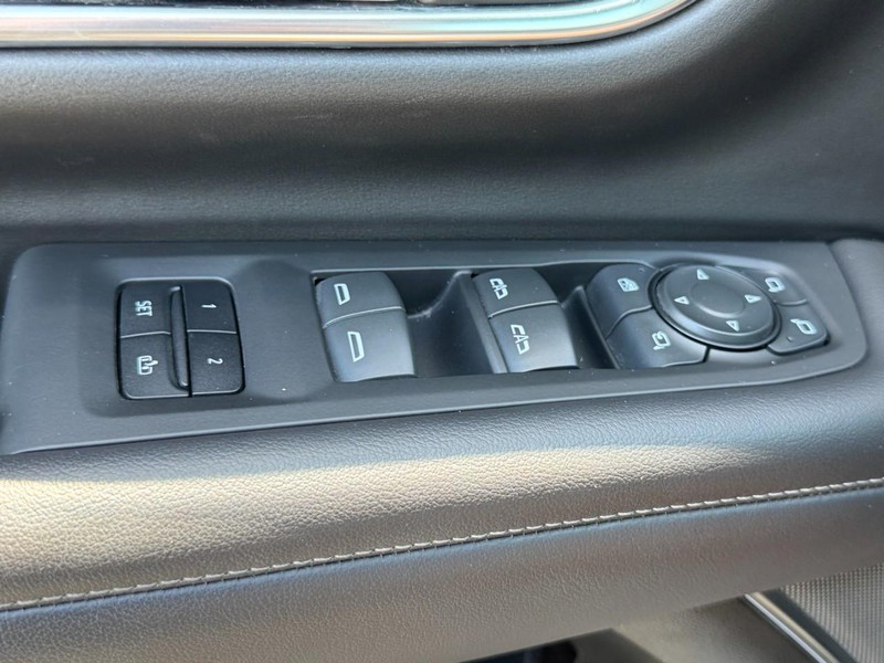 Chevrolet Tahoe Vehicle Image 23
