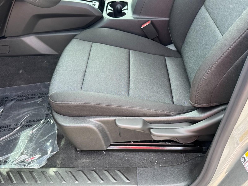 Chevrolet Colorado Vehicle Image 14
