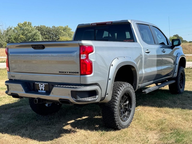 Chevrolet Silverado 1500 Vehicle Image 03