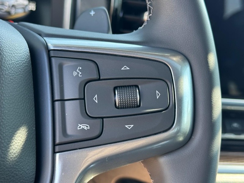 Chevrolet Silverado 1500 Vehicle Image 11