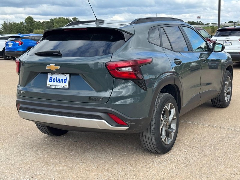 Chevrolet Trax Vehicle Image 03