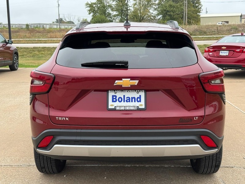 Chevrolet Trax Vehicle Image 04