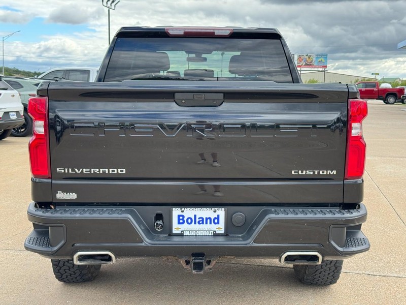 Chevrolet Silverado 1500 Vehicle Image 04