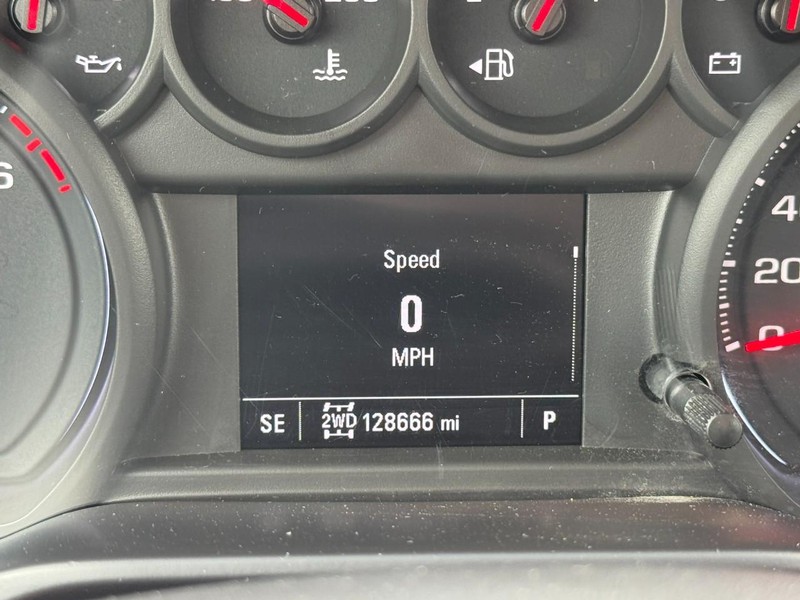 Chevrolet Silverado 1500 Vehicle Image 17