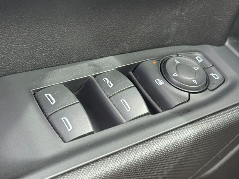 Chevrolet Silverado 1500 Vehicle Image 20