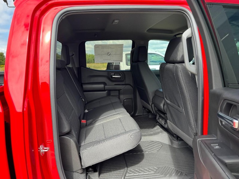 Chevrolet Silverado 1500 Vehicle Image 05