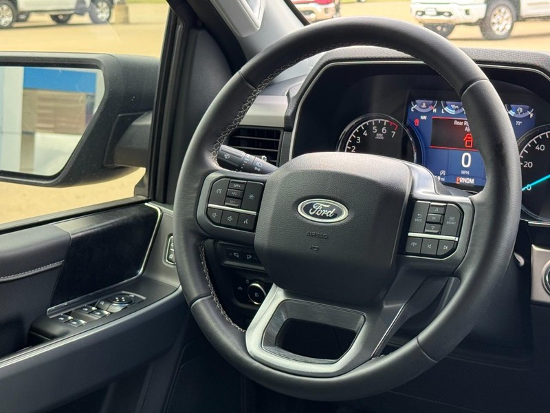 Ford F-150 Vehicle Image 12